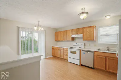 6464 Matcumbe Way, Plainfield - 10