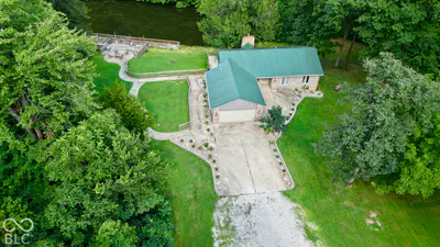 8900 Island Pond Road, Quincy