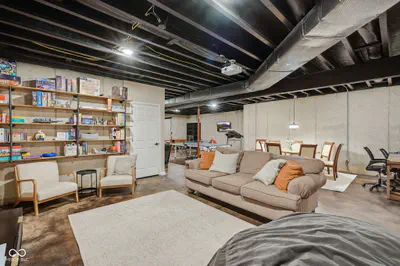 1043 Shadowlawn Avenue, Greencastle - 35