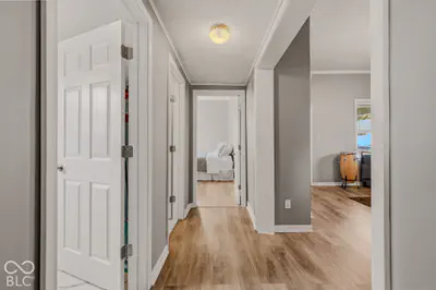 723 Oak Street, Seymour - 18