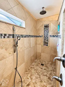 5884 Hollow Oak Trail, Carmel - 26