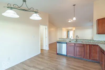 6336 Emerald Springs Drive, Indianapolis - 14