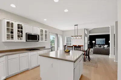 8838 Pin Oak Drive, Zionsville - 13