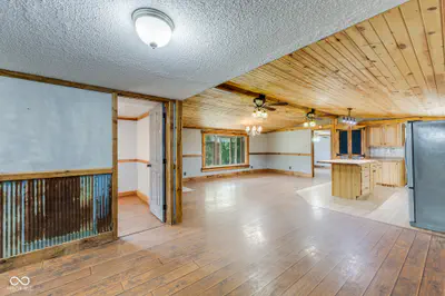 22110 Beacon Street, Metamora - 11