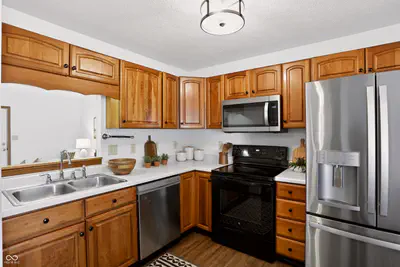 10680 Ashview Drive, Fishers - 16