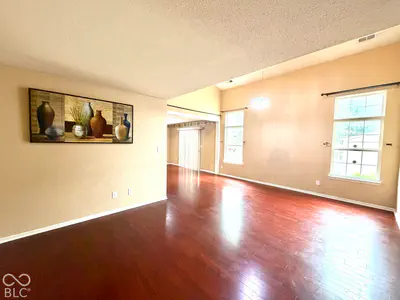 7704 Lake Vista Lane, Indianapolis - 4