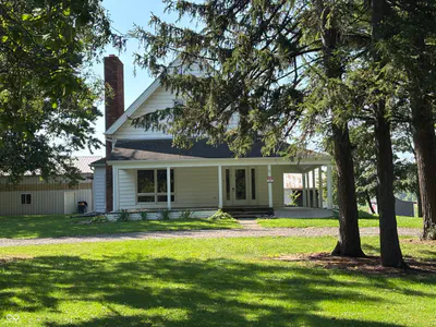 607 Broad Street, Spiceland