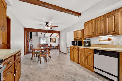 10420 Bradford Road, Avon - 9