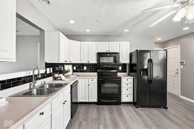 6126 Glebe Drive, Indianapolis - 7