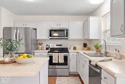 11031 Bear Hollow Drive, Indianapolis - 14