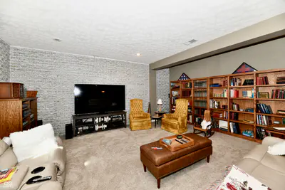 355 Connecticut Circle, Indianapolis - 40