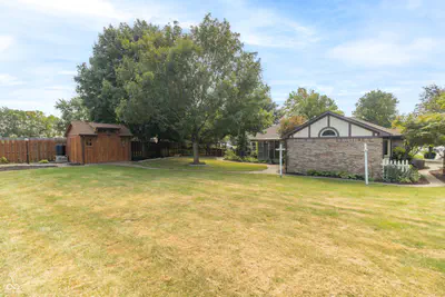 2460 Hickory Boulevard, Greenfield - 55