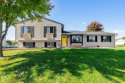 10803 Lupine Lane, Fort Wayne
