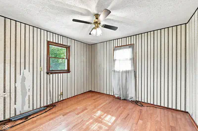 6730 Michigan Road, Fairland - 14