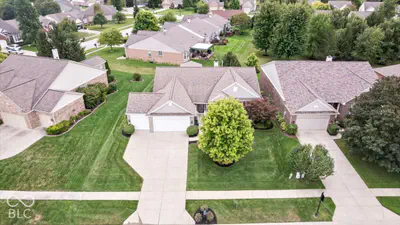 8923 W Cobblestone Drive W, Zionsville - 40