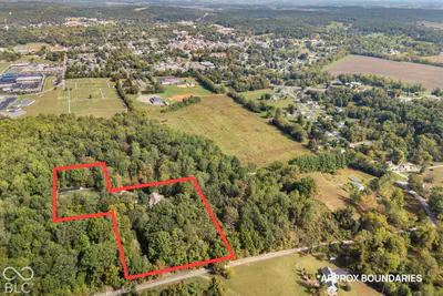 925 Oakwood Lane, Paoli - 75