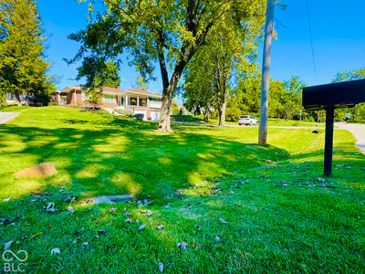 450 Valley Lane, Greenwood - 8