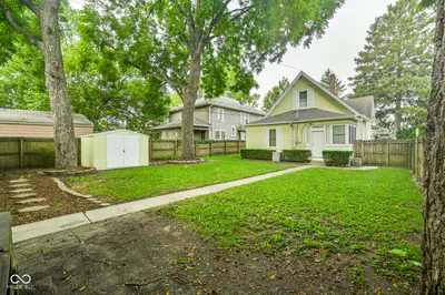 1525 Leonard Street, Indianapolis - 34