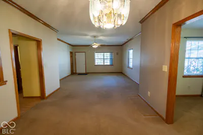 554 Cresthaven Drive, Indianapolis - 24