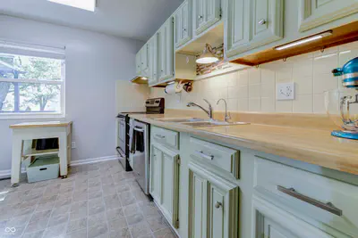 7611 Home Drive, Fishers - 9