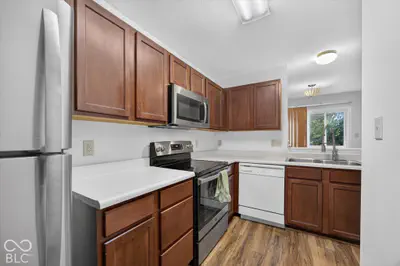 604 Bayberry Court, Bloomington - 8