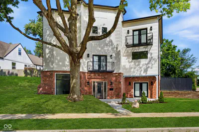 2130 Brookside Parkway North Drive, Indianapolis