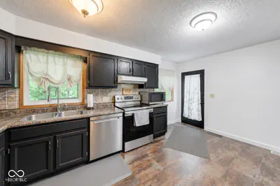 8608 Providence Drive, Nineveh - 15