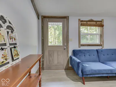 8285 Lilly Lane, Nineveh - 33