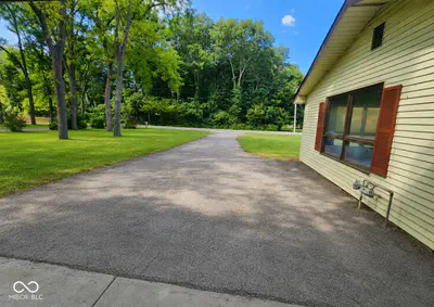741 Lakeview Drive, Noblesville - 2