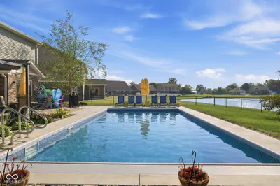 3394 S Bennett Drive, New Palestine - 26