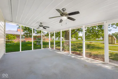 2874 S Oakland Drive, Shelbyville - 41