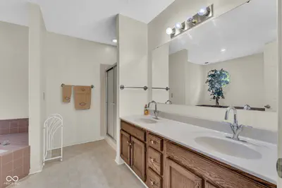 7441 Camby Road, Camby - 38
