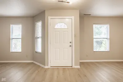 12084 141st Street, Noblesville - 2