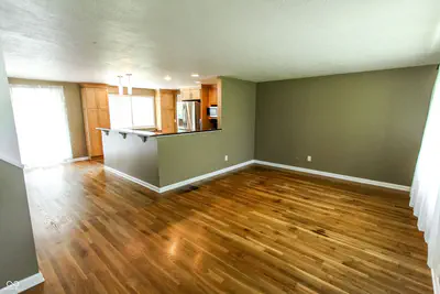10725 Edgewood Avenue, Indianapolis - 12