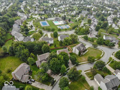 11979 Sellerton Drive, Fishers - 48
