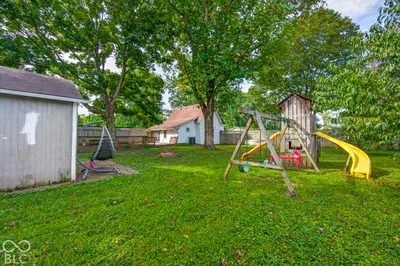 300 E Ohio Street, Trafalgar - 3