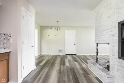 10461 Woodlawn Drive, Carmel - 18