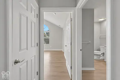 16613 Brownstone Court, Westfield - 18