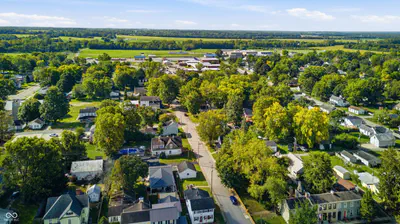 139 Main Street, Centerville - 40