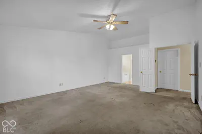 7807 Fox Glen Drive, Indianapolis - 23