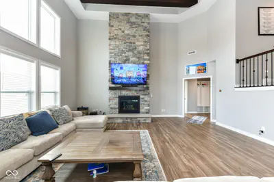 10627 Oak Bend Boulevard, Indianapolis - 19