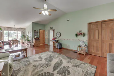 2063 Pelican, Franklin - 10
