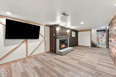 27 W Roberts Road, Indianapolis - 32