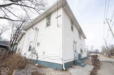 2211 New York Street, Indianapolis - 18