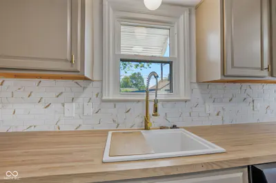 3637 Lesley Avenue, Indianapolis - 13