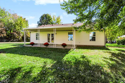 217 E Carolina Street, Fortville - 35