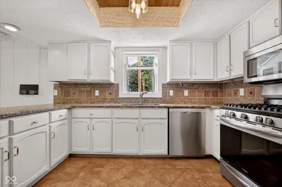 1607 Chestnut Court, Noblesville - 10