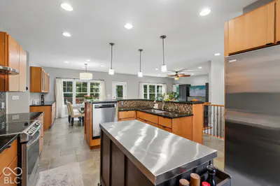 5600 Treeline Drive, Columbus - 22