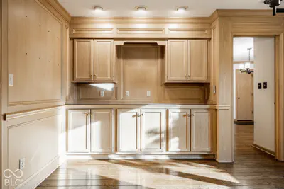8722 Cricket Tree Lane, Indianapolis - 9