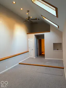 2065 Oldfields Circle South Drive, Indianapolis - 24